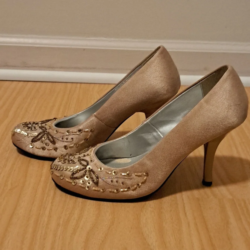 Gold occasion pumps - Picture 4 of 8